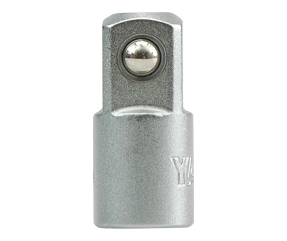 Adaptor reductor, clichet 1/4" la 3/8"
