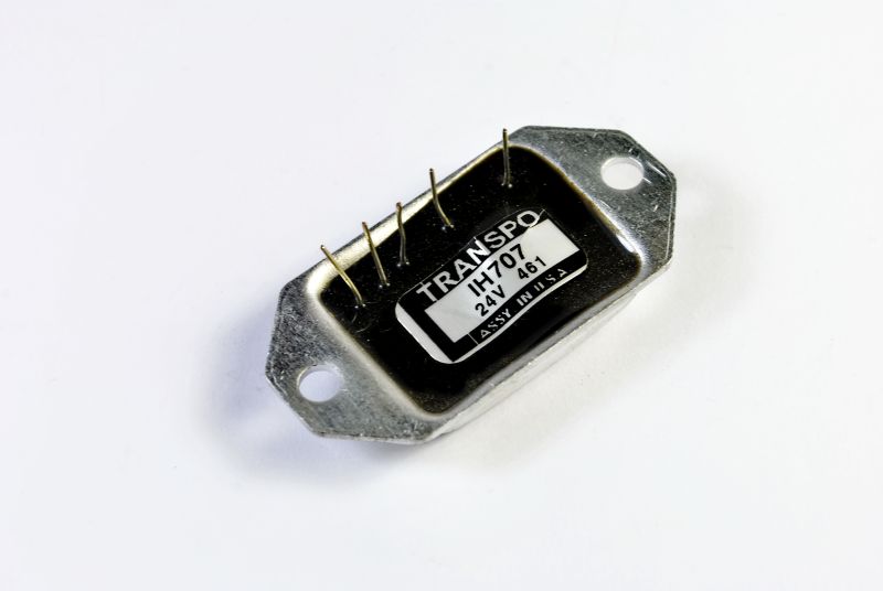 Regulator alternator 28.0 V