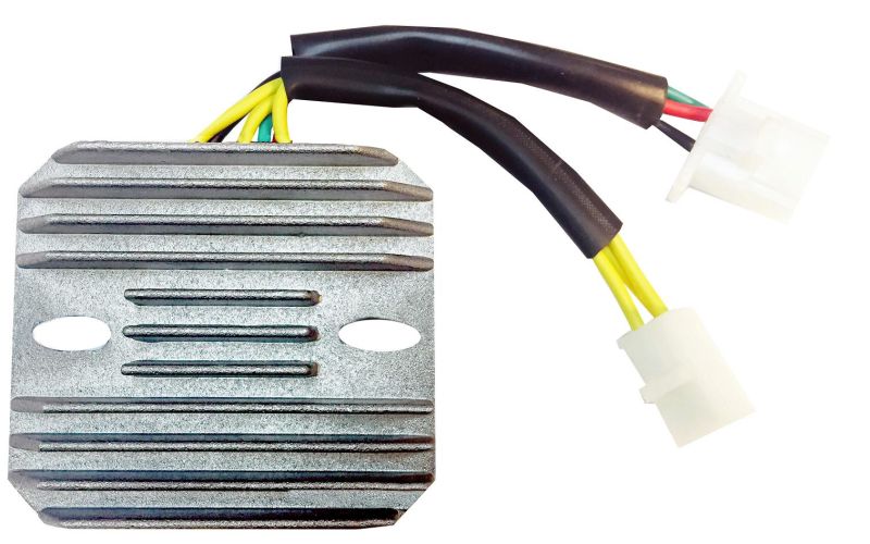 Regulator alternator 80x70x28 mm 12V