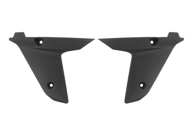 Kituri de plastic negru