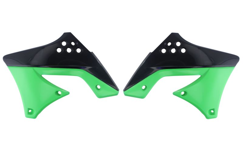Kituri de plastic negru/verde
