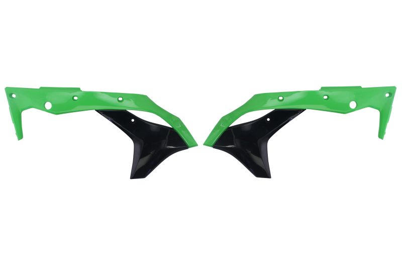 Kituri de plastic negru/verde