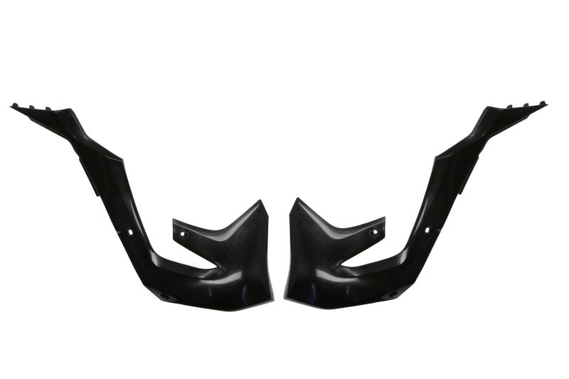 Kituri de plastic negru