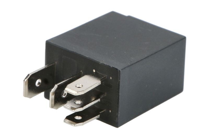 Releu multifunctional
