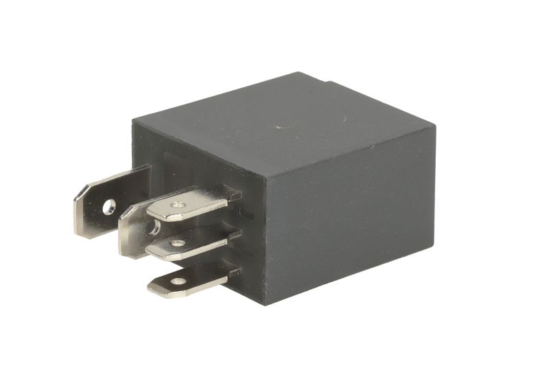 Releu multifunctional