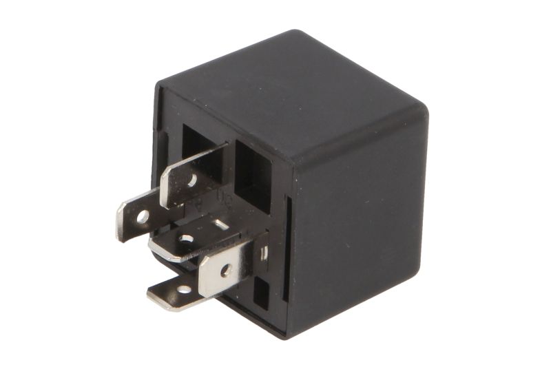 Releu multifunctional