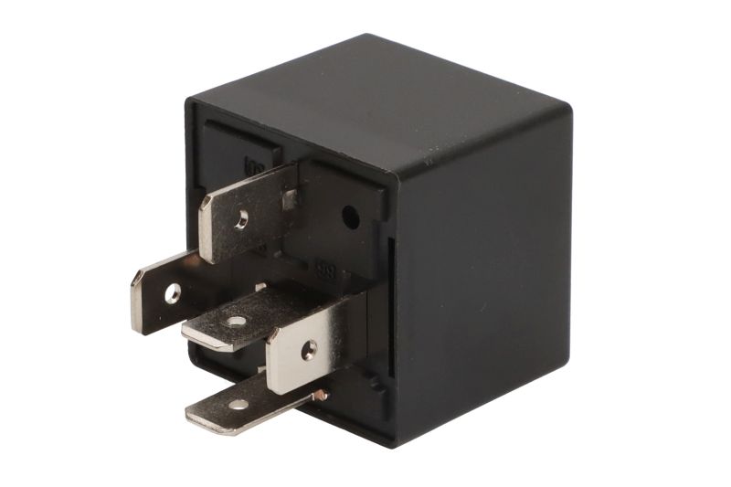 Releu multifunctional
