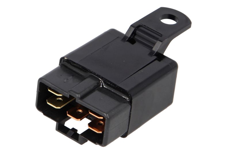 Releu multifunctional