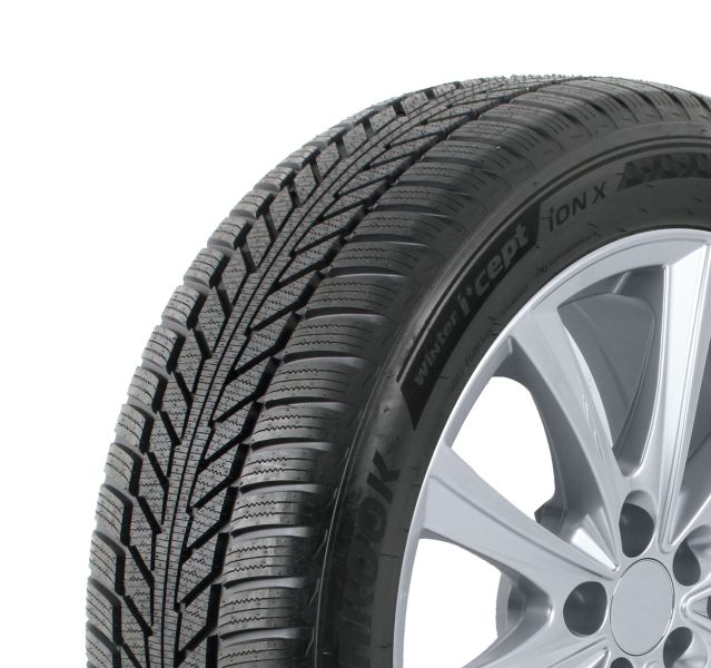 Anvelopa Iarna HANKOOK iON i*cept SUV IW01A 235/45 R20 Indice viteza 100V; Aderenta B; Consum C