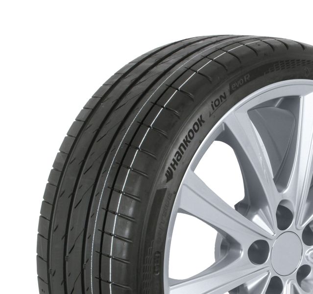 Anvelopa Vara HANKOOK iON evo R IK31 225/40 R18 Indice viteza 92Y; Aderenta A; Consum C